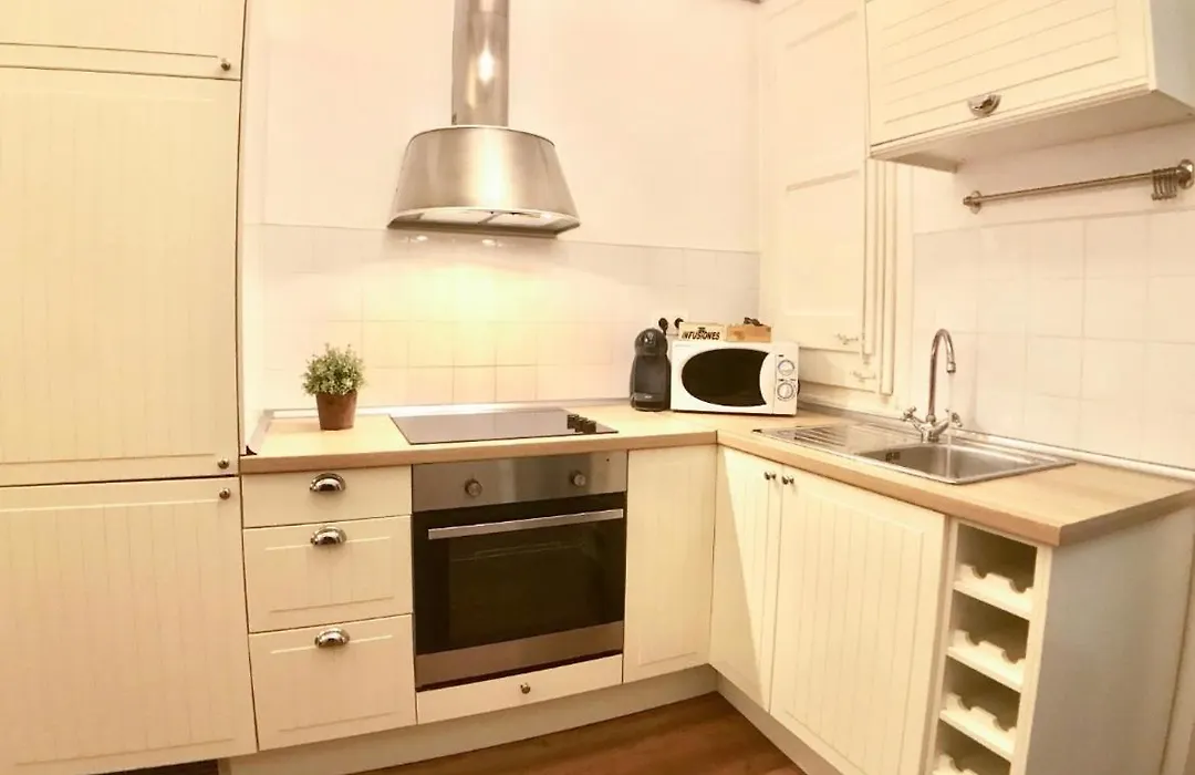 Lepanto Apartments 150M From Sagrada Familia-1